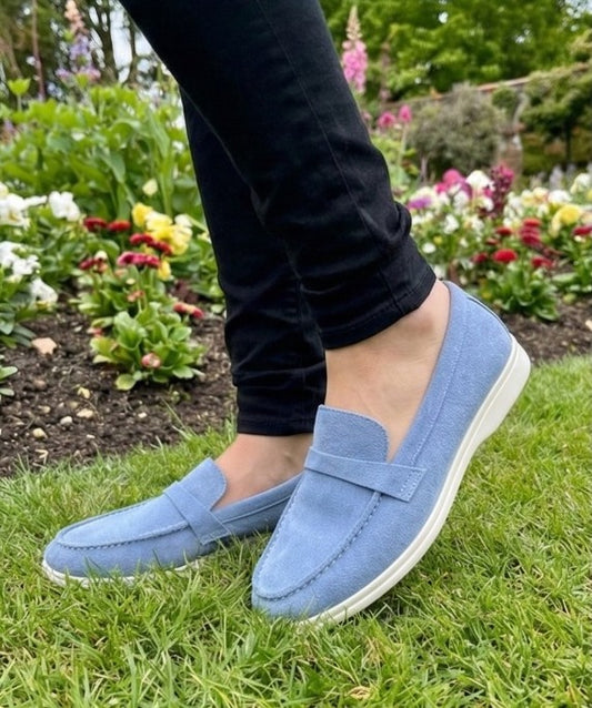 Cambridge Classic - Blue Suede Loafer