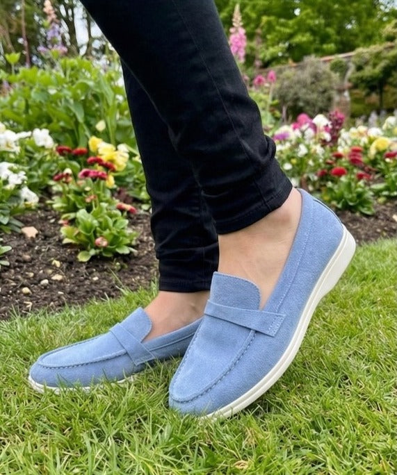 Cambridge Classic - Blue Suede Loafer