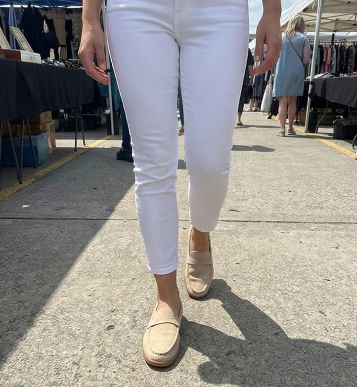 Cambridge Classic - Beige Suede Loafer