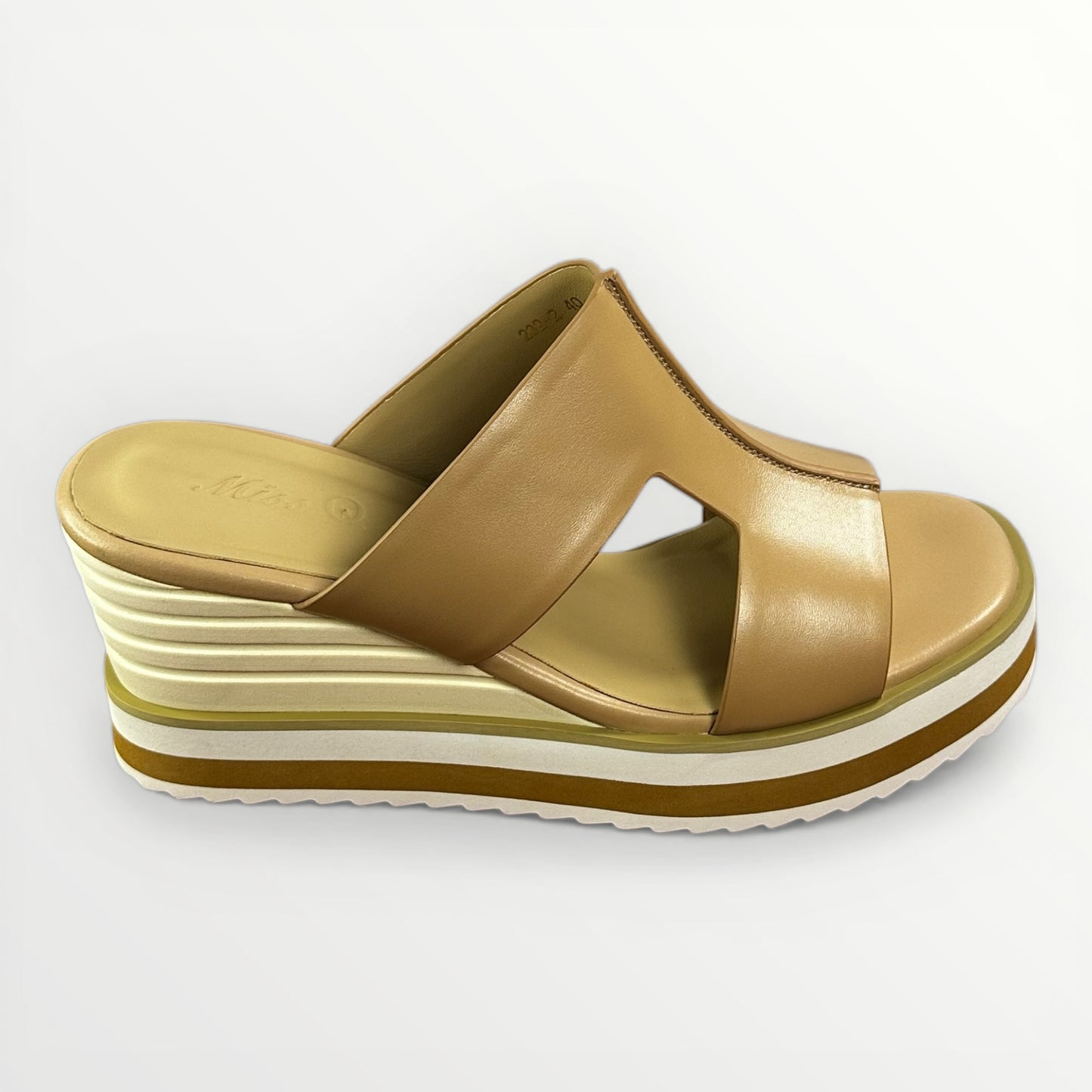The Waitaki Stacked Wedge Mule